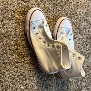 Never worn converse!!!